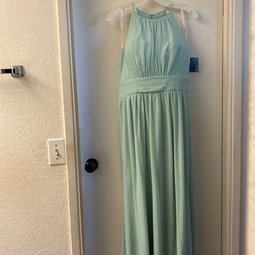David’s Bridal Size 8 Mint Long Chiffon Highneck Bridesmaid Dress